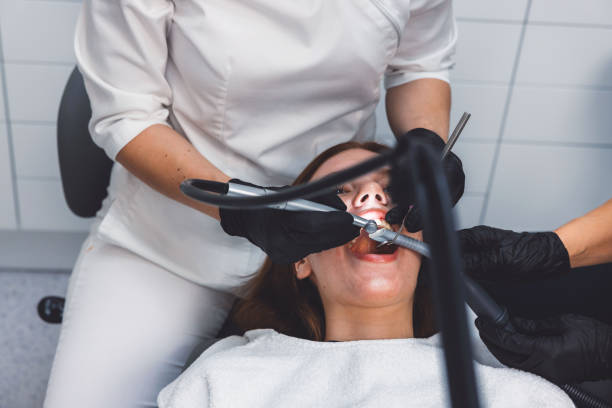 Best Emergency Tooth Extraction in Four Bridges, OH
